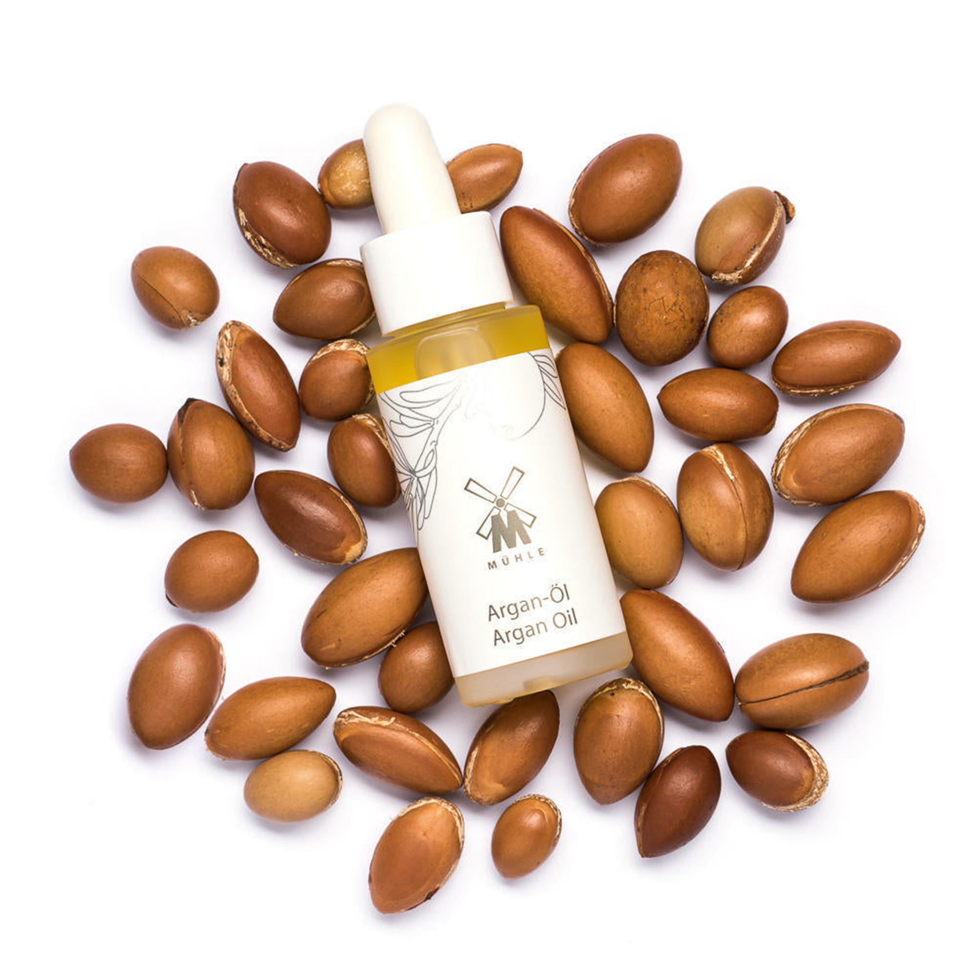 MUHLE Organic Argan Oil: Particularly rich in vitamin E, antioxidants and radical scavengers; it is considered an effective force for anti-ageing that regenerates and moisturises the skin.  Only raw herbal materials obtained from organic farming or organic wild harvesting are used in the MÜHLE ORGANIC range, with each product being certified with the BDIH.  Fresh, floral and green, MÜHLE ORGANIC range is gently fragranced with notes of lime, mint and vetiver.