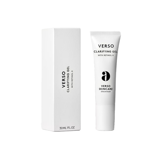 Verso Clarifying Gel: A skin balancing gel with several benefits to clarify the skin. It helps to soothe unbalanced skin and visibly reduce the appearance of blemishes, discolorations and smooths fine lines. Verso Clarifying Gel works against the appearance of future breakouts, diminishes the look of red marks from past blemishes and visibly calms redness. A perfect spot treatment or serum depending on the skin’s needs.