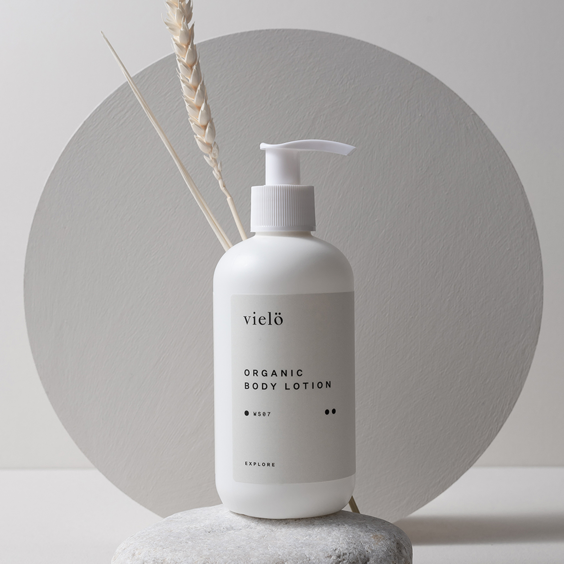 Vielo Organic Body Lotion: Nourishing organic body lotion, specially designed to moisturize and soften dry and sensitive skin. Suitable for all skin types.
