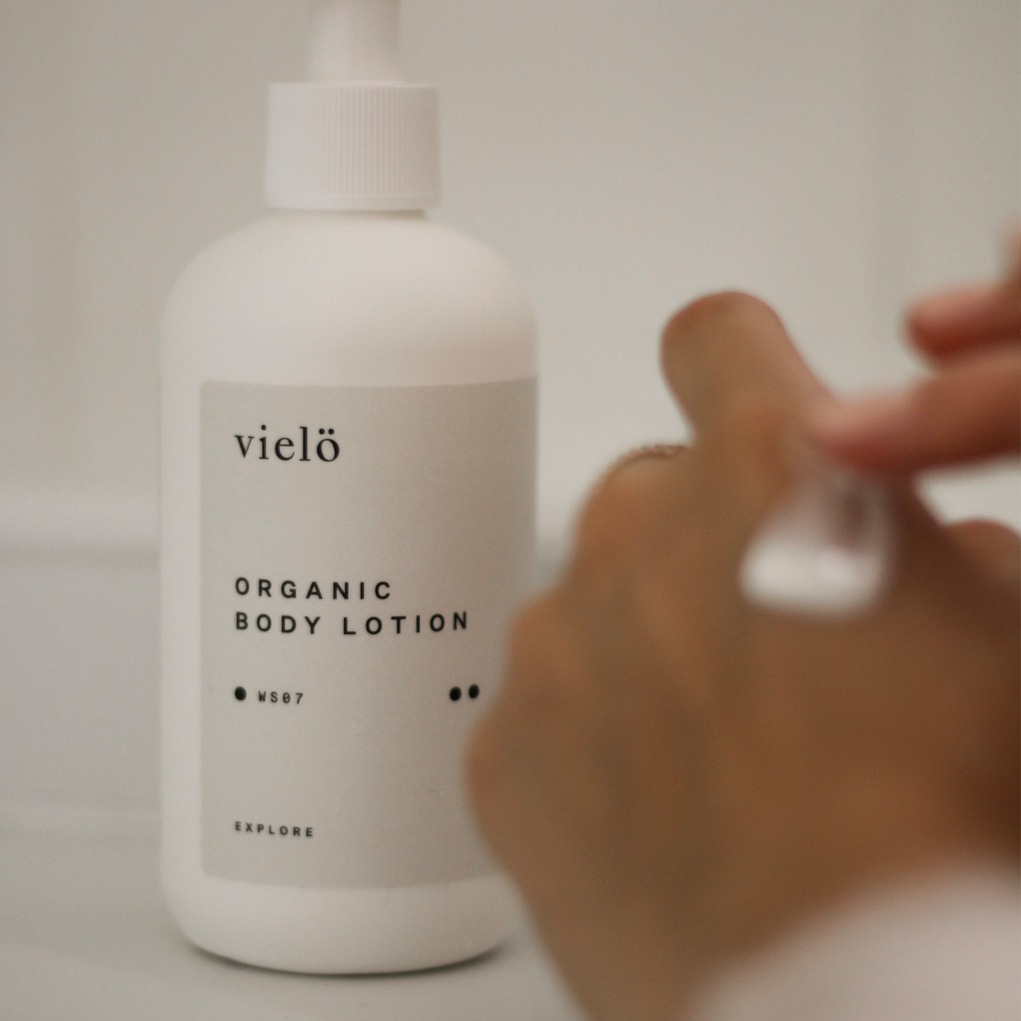 Vielo Organic Body Lotion: Nourishing organic body lotion, specially designed to moisturize and soften dry and sensitive skin. Suitable for all skin types.