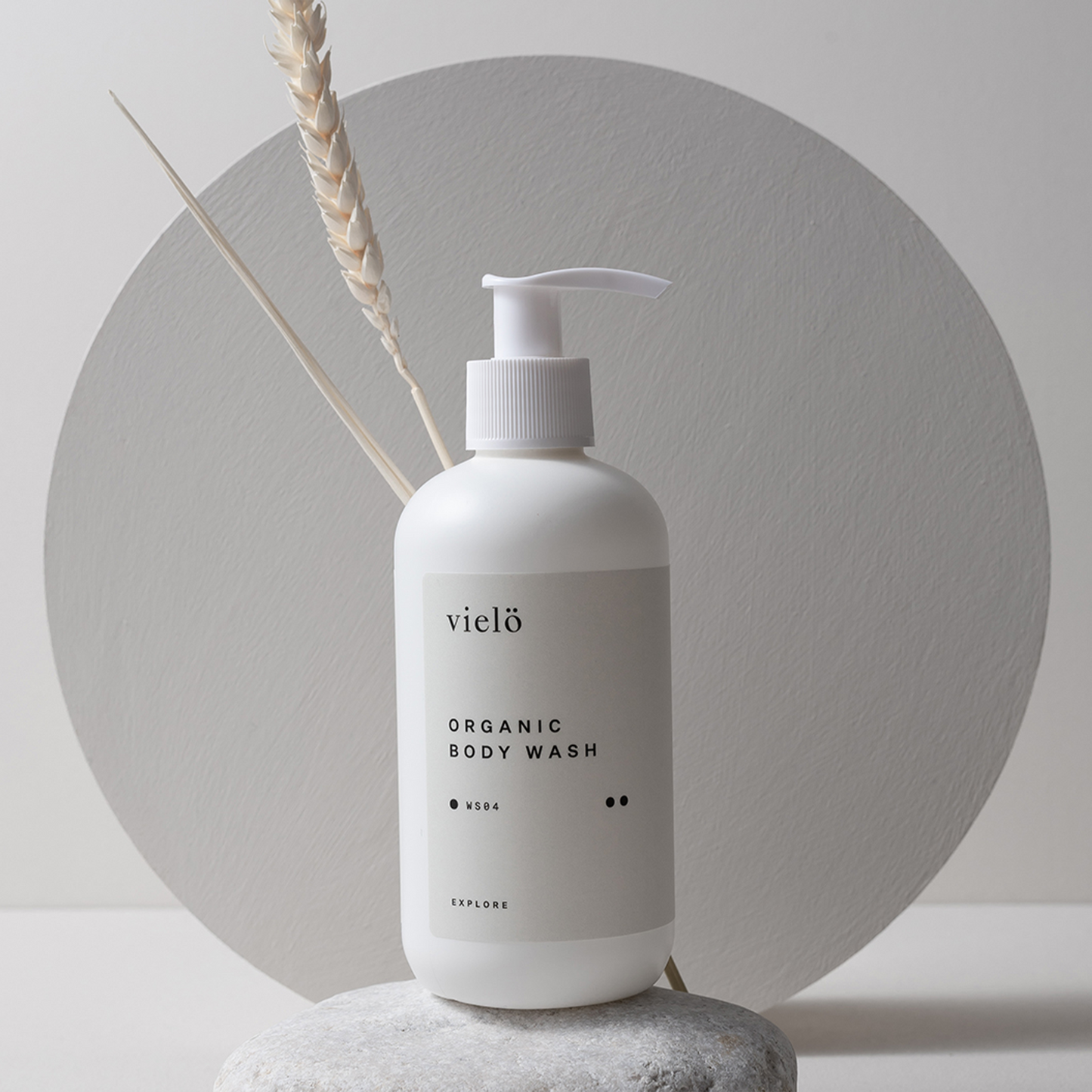 Vielo Organic Body Wash: Nourishing organic body wash, specially designed to cleanse, nourish and moisturize dry and sensitive skin gently. Suitable for all skin types.